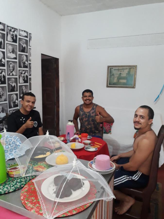 Perto Do Aeroporto De Salvador - Dona Pitanga Hostel Lauro de Freitas Buitenkant foto
