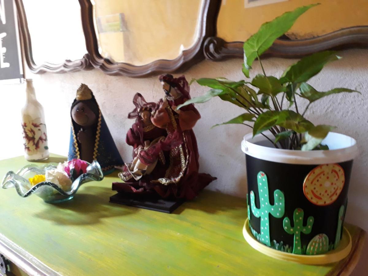 Perto Do Aeroporto De Salvador - Dona Pitanga Hostel Lauro de Freitas Buitenkant foto